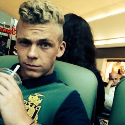 joejoesharpe's profile picture. chi uni