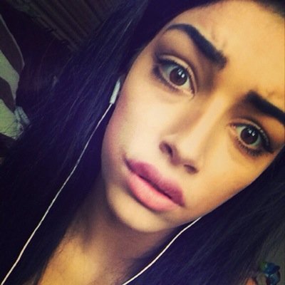 • 20 • Instagram ~ _khadijax •