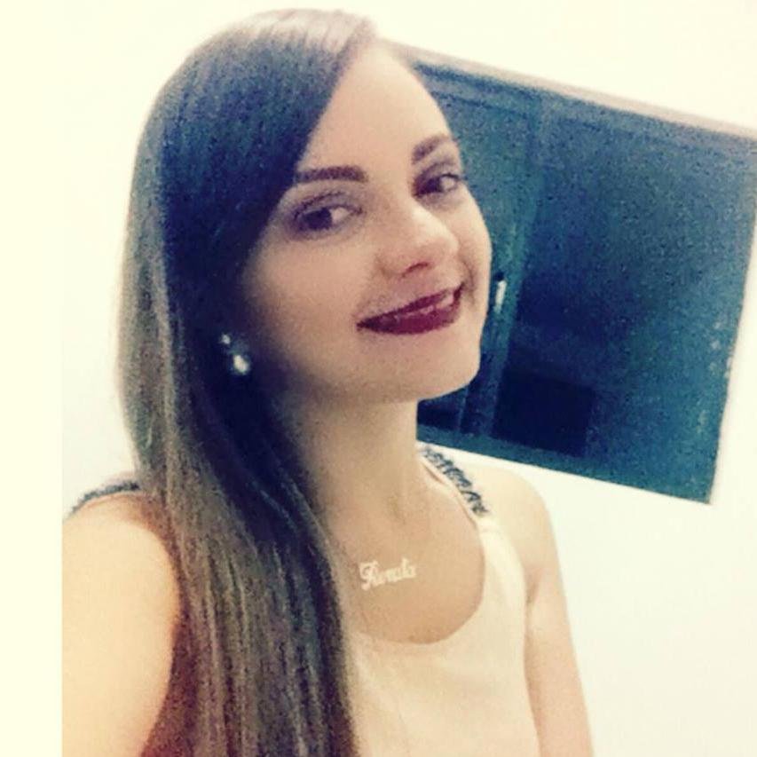 Serei o q vc quiser, mas só quando eu quiser. N me limito! Serei sempre apego pelo q vale a pena e desapego pelo q n quer valer...