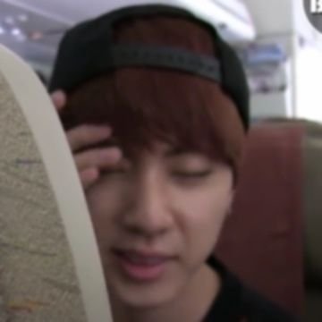grupo no wpp sobre kpop se quiser entrar mando o nome e numero na dm se doe arrumar treta nem precisa mandar é divertido migos ta na moda
