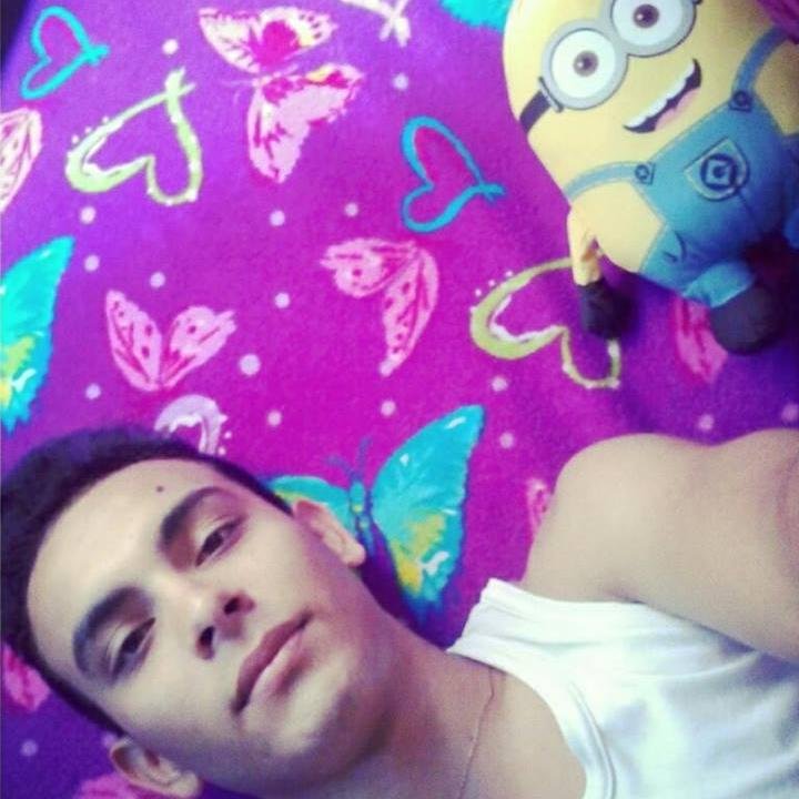 ESCUCHO A ♪DY♪  DESDE MI CUNA SOY UNA PERSONA  CON DIOS POR DELANTE    MIS EMOCIONES LAS ENTREGO AL FUTBOL LLAMADO @FCBarcelona_cat  ♥