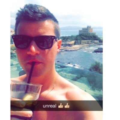 JJQuealy's profile picture. Hey ✌️ I'm Irish, living in Sunderland. Third year Pharmacy student at University snapchat ---- jamesbah . Peace and pout ✌️