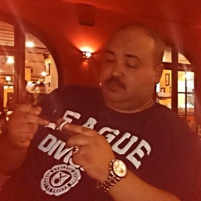 مهما قدمت للذئب من طعام فانه يظل يحن إلى الغابة