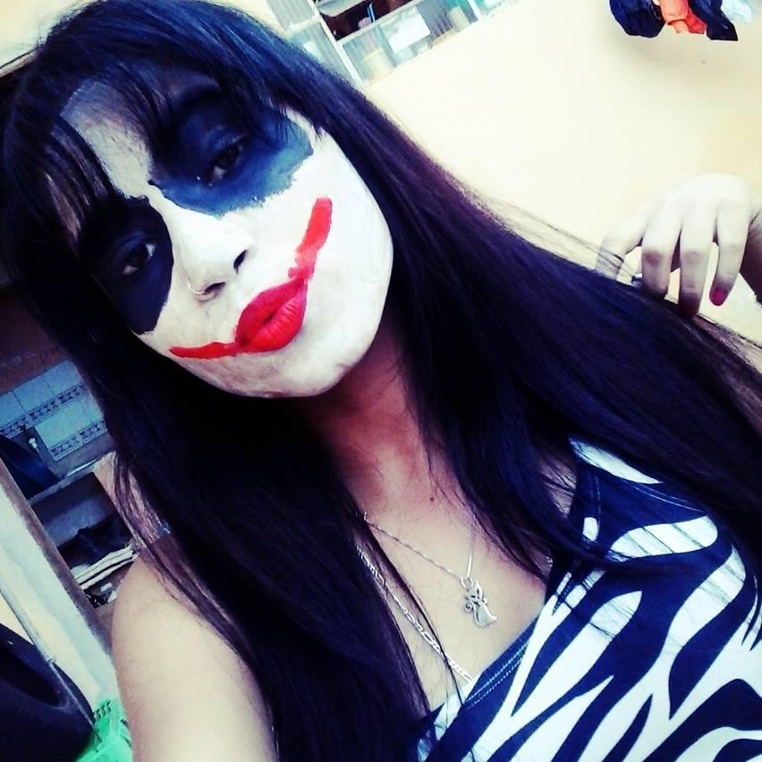 ; Mas o seu sorriso vale mais que um diamante Se você vier comigo aí nós vamos adiante Com a cabeça erguida e mantendo a fé em Deus O seu dia mais feliz vai ser