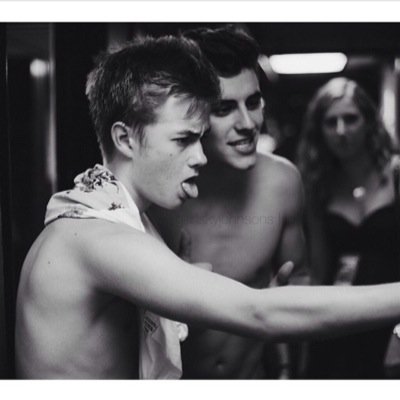 follow @gilinskyok she helps all her active followers with follows from 12/12  :)
