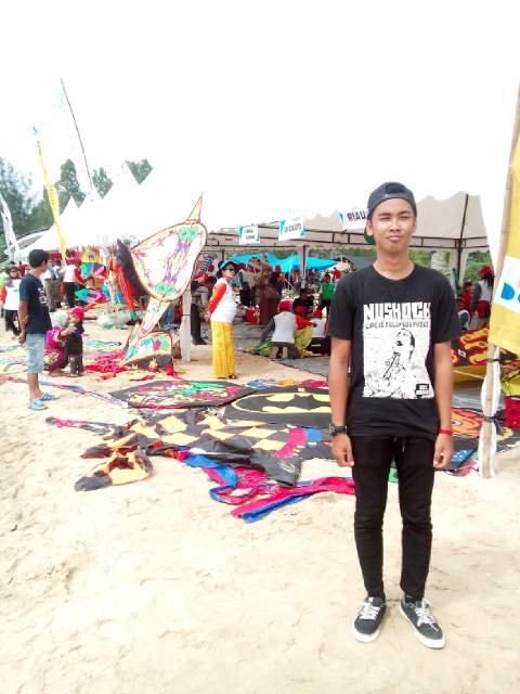 Guitaris of Far Better To Learn