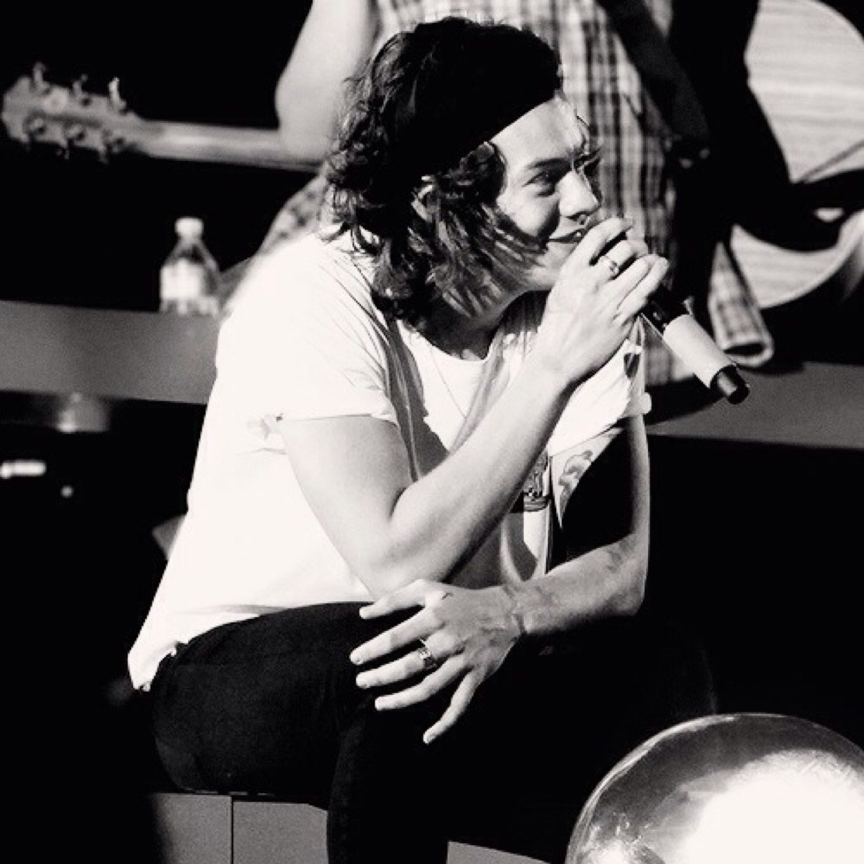 just want talk about how wonderful harry styles is and what a blessing he is to this world