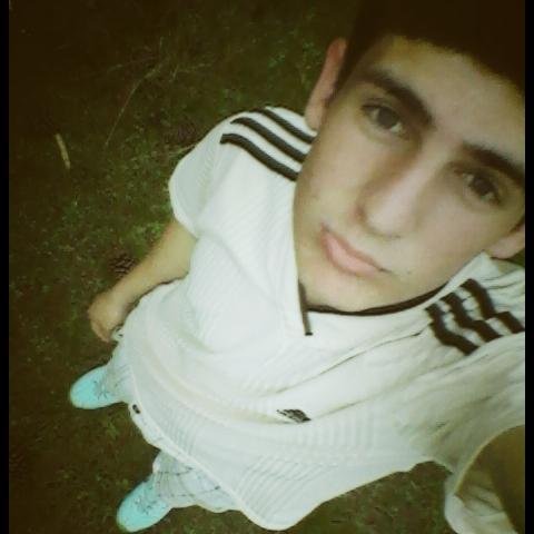 Apenas Feliz.. http://t.co/vNnzUfiswm