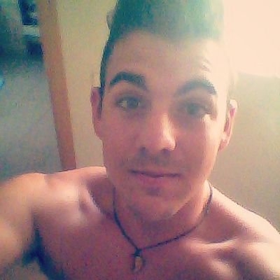 Graduado en Magisterio de Educación Primaria mención en E.F, cursando Máster en investigación e innovación educativa. MTL y AJ en el CJA. Murciano de origen. :)