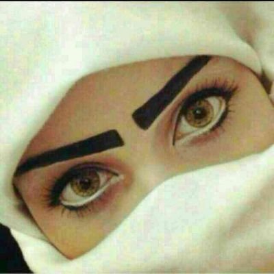 عليه القلب من جور المحبه صك بيبانه
خذا نشوة غرامي والموده بأول وتاليّ♥️🎻