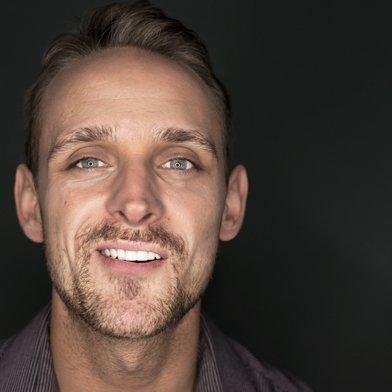 Senior Art Director, Hoffman York Alexander Supertramp - CM.