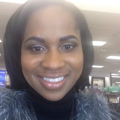 SimplyNekia's profile picture. 