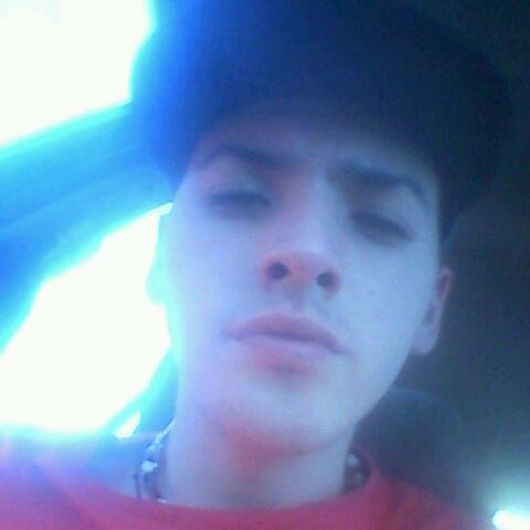 E yo tambien qeria ver que era twitter ,