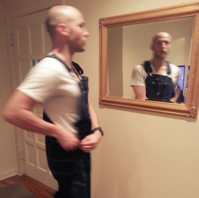 turbomanatee's profile picture. I pretty much almost never sleep basically.