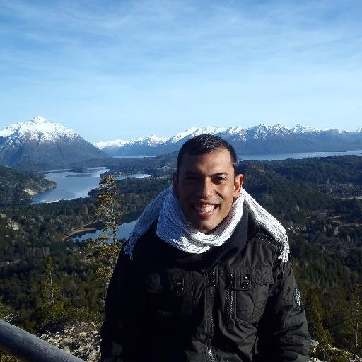 Periodista! buen AMIGO! Amante del TURISMO nacional! Del Sistema de ORQUESTAS venezolano! de la música CLÁSICA! de REÍR! de CANAIMA! de GUAYANA! de VENEZUELA!