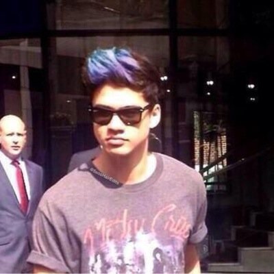 I make 5sos hair edits. All these are mine! Send me requests! Send in photo and the color(s). Personal: @laurenannarnold