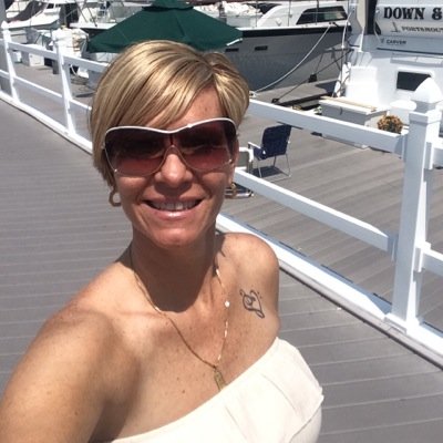 Nickipee22's profile picture. 