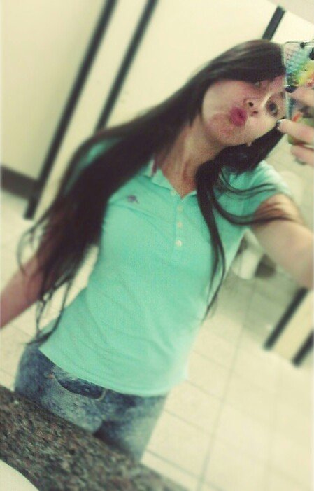 quem se define, se limita ;)