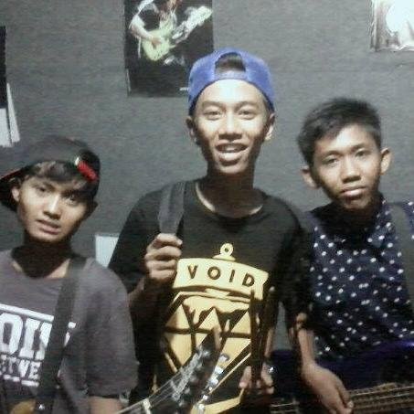 Personil : Yana, Teguh, Tio. For booking, CP Teguh : 089618287934 PIN : 2A7FC857