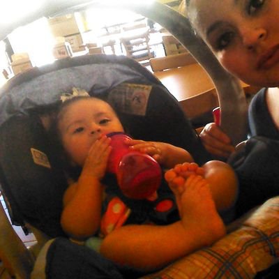 Mother of a beautiful bbygirl! happily in a relationship! follow me or dont.