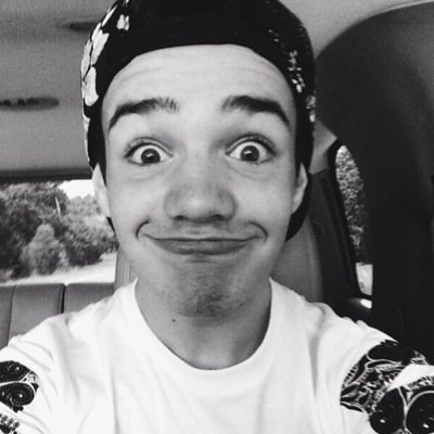 it all started with that cute smile♡