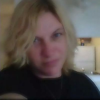Live,laugh and love!I was born in New Jersey,but raised in Cali.since I was 4.I've been a massage therapist for 9 yrs.