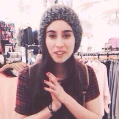 please follow @delicateIy tysm