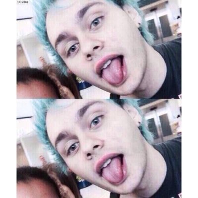 follow @5soharryx bc she just gave you a free follow thanks xo if you already follow her ily just ask for a fb xo