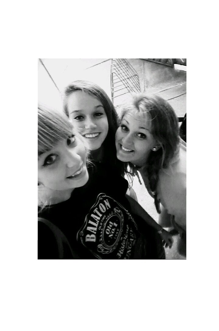 maartjefa's profile picture. .