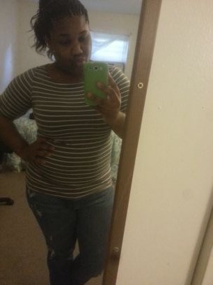 _Yonielaa's profile picture. 