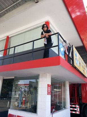 hadapi dengan sabar