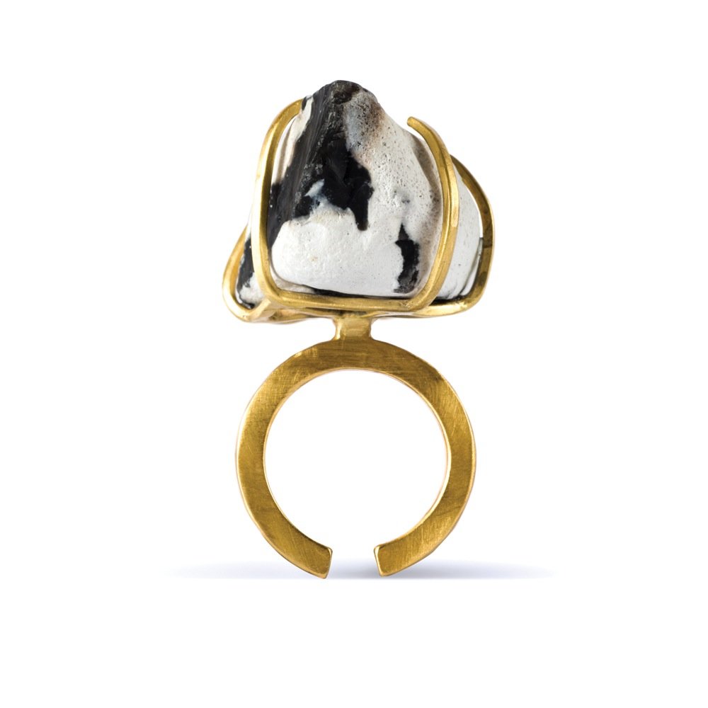 Designer/owner of British jewellery brand Saloukee. Lover of all things quality made and courageously designed. White // tea // neat obsessive.