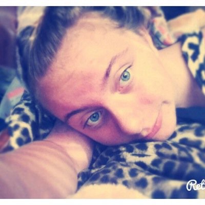 Never say goodbye it only hurts people. Quote from my main account. I love basketball and love listening to music. Mahomie for life!?❤️