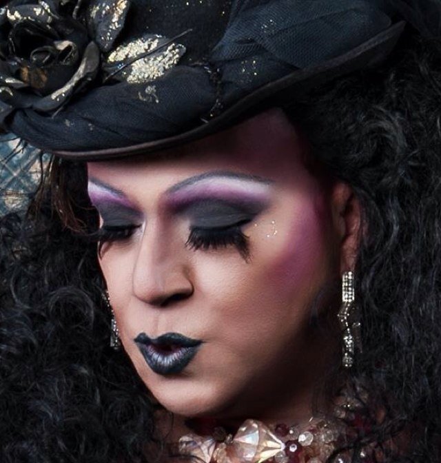 Gender Outlaw! Drag Performer! Artist! Activist! 
For Booking and Press Inquiries Contact All Starr Management 678-383-9902 or https://t.co/jFyaTvzywn