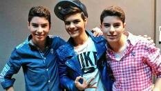 ~Abrahamer♡~ ~Gemelier♡~ Son mi vida, haria lo que fuese por ellos♡ Mi sueño abrazarlos @AbrahamMateoMus 
@_jesus_OM @danieloviedo España. Madrid.