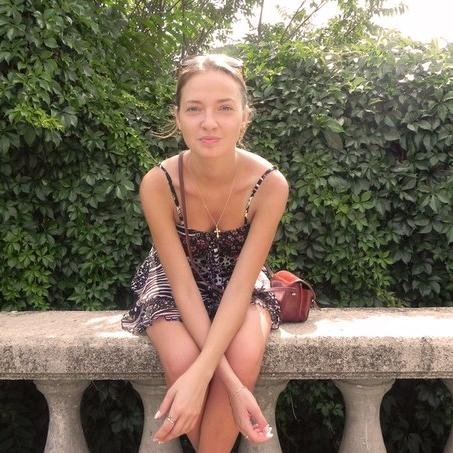 Прежде чем идти на обед, приготовь своё рабочее место для сна.