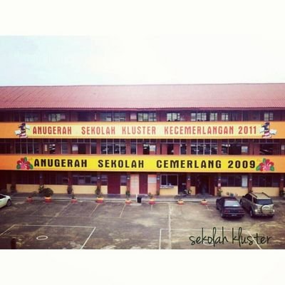 Dr mna kita dtg,disitulah kita kembali.kita hanya mnumpang