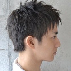世界に羽ばたく役者を目指しています。