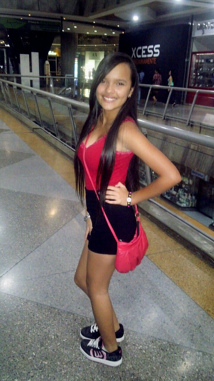 Sigueme Y Te Siguo*--* No Lee Doy Importancia A Quien'No Le Importo #AsiDeSimple ♥ El Amor No Es Para Mi♥