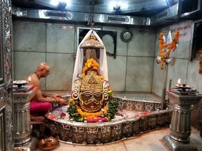 जय श्री राम 

श्रीरामचंद्र कृपालु भजु मन हरण भवभय दारुणं,
नवकंज लोचन, कंजमुख कर, कंज पद कंजारुणं.

बोलो सीता राम दरबार की जय.