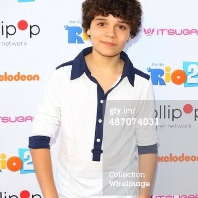 I am Frankie Ocasio I am 10 years old and I love Cameron Ocasio Sam and Cat and nickelodeon forever ____my best friend is Laura and her twiter is @lauralovescam
