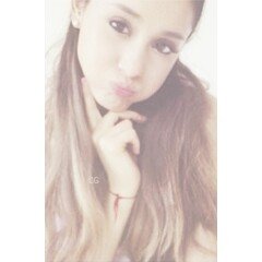 Aricatcat's profile picture. I gave you a free follow so go follow my main @Arianacakex