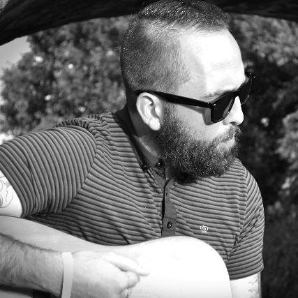 Acoustic singer/songwriter. For press & bookings contact management.ryanlawler@yahoo.co.uk 
FREE TRACK DOWNLOADS ON MY BANDCAMP HERE: https://t.co/wgLOAHLfeE