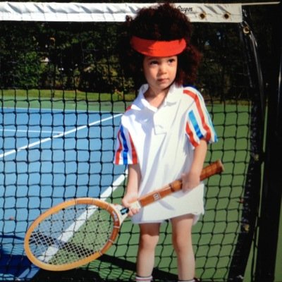 ape_carlson's profile picture. Mom, eater, writer, enjoyer of Walgreens music.