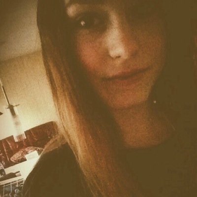 Swedish gamer - Just call me Kitten or Emmelie. cause thats ma name. 8) love u  @DyZeAcTiiVe
