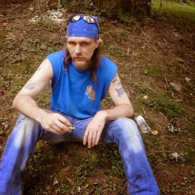 roberthuff922's profile picture. One. Bad mf