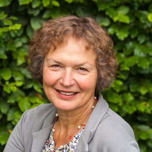 NOBCO/EMCC Master Practitioner Coach and certified facilitator in The Work of Byron Katie. The art of living and loving.