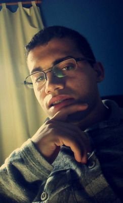 '' Sábio é aquele que conhece os limites da própria ignorância.''