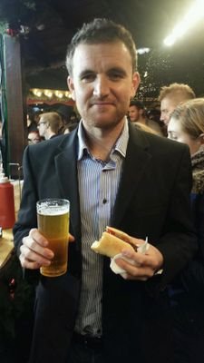 LeeMiddman's profile picture. im six foot one, tons of fun and dress to a T