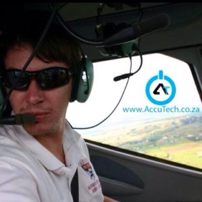 hillidge's profile picture. Dont follow me, its just creepy but i like it when blondes and brunettes do!